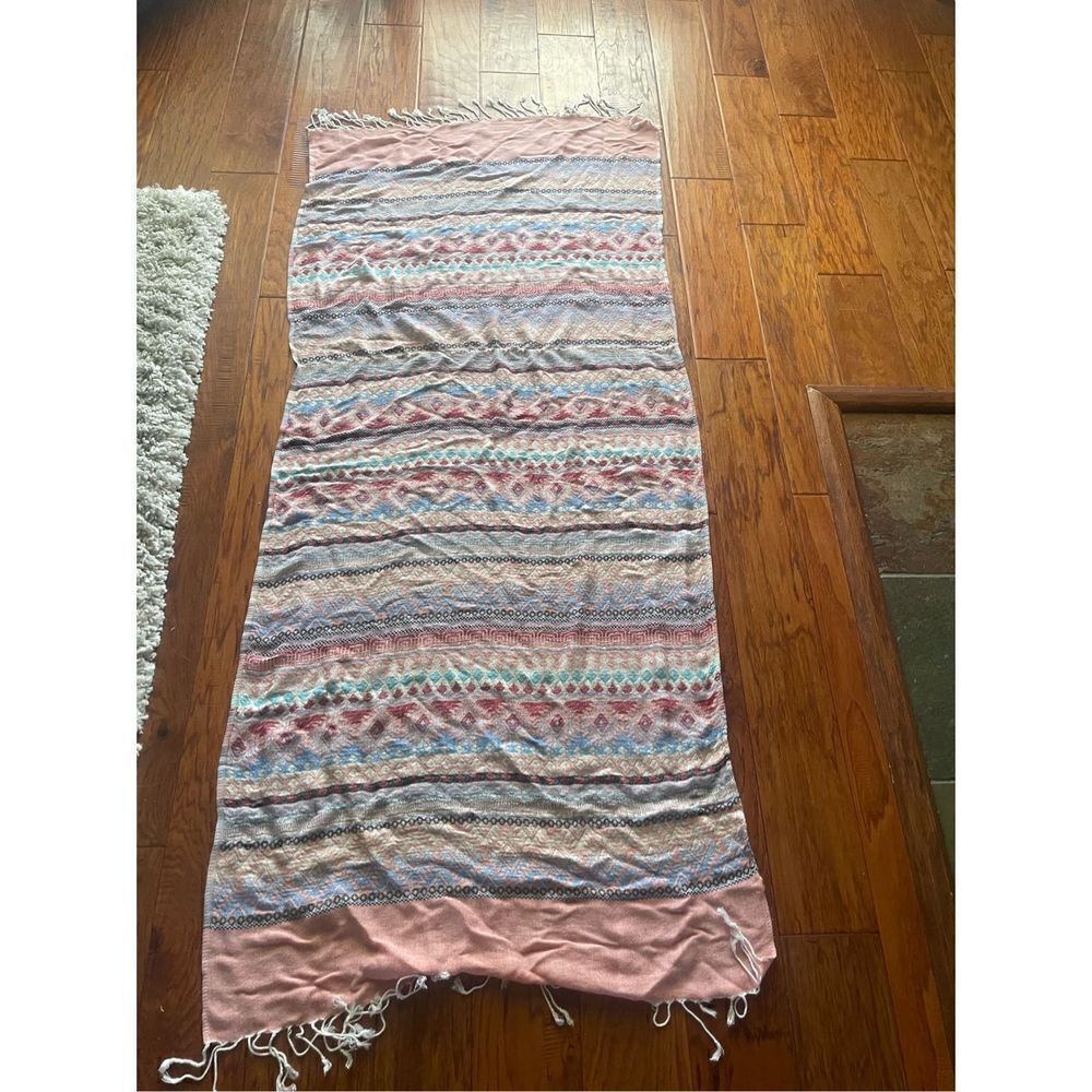 Southwestern Table Runner Aztec Geometric Design 62 X 26 - Picture 5 of 10